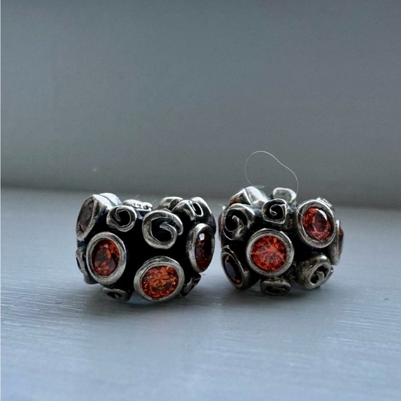 Bundle of two Pandora Charms - Picture 4 of 7